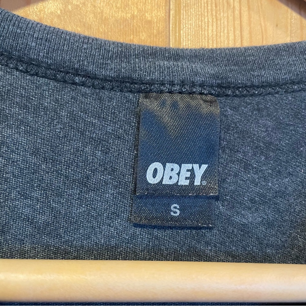 Obey Tee - Picture 3 of 4